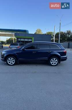 Внедорожник / Кроссовер Audi Q7 2012 в 