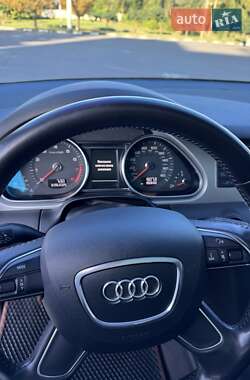 Внедорожник / Кроссовер Audi Q7 2012 в 