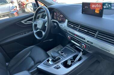 Внедорожник / Кроссовер Audi Q7 2018 в 