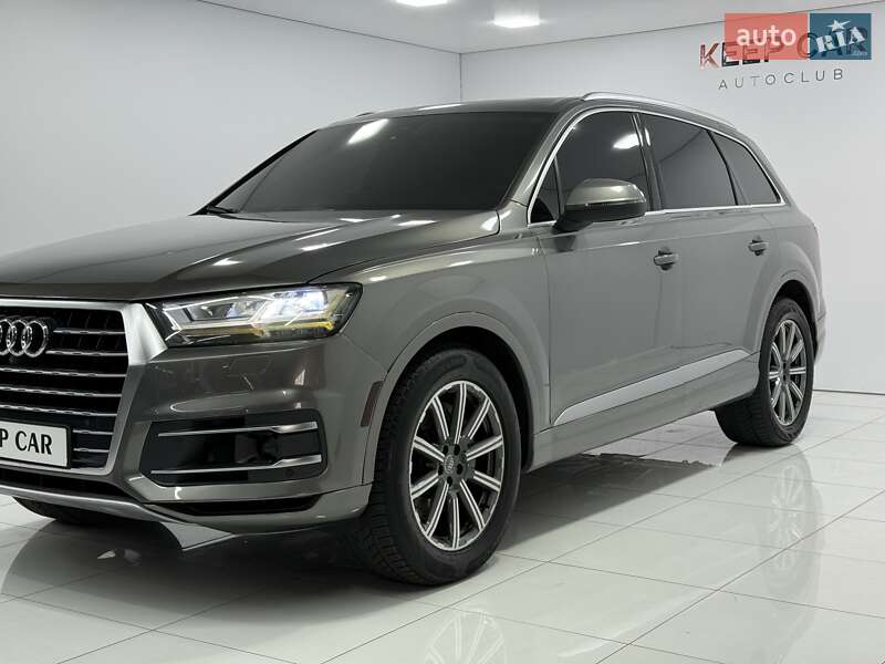 Позашляховик / Кросовер Audi Q7 2017 в Одесі