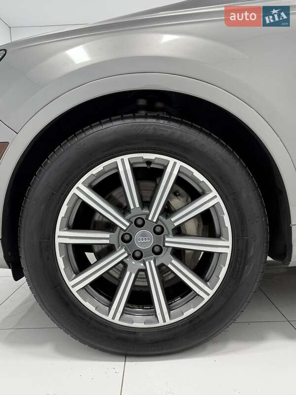 Позашляховик / Кросовер Audi Q7 2017 в Одесі