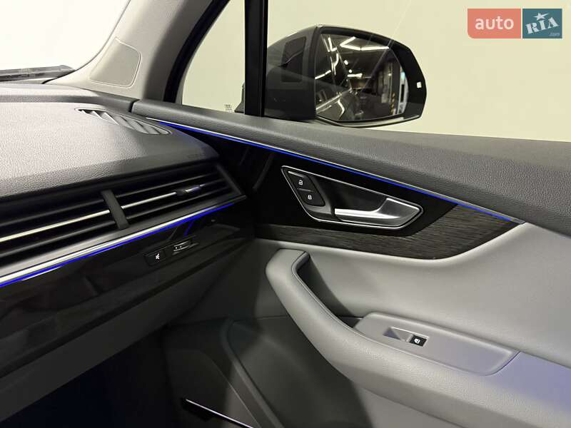 Позашляховик / Кросовер Audi Q7 2017 в Одесі