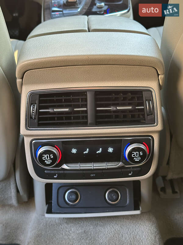 Позашляховик / Кросовер Audi Q7 2016 в Івано-Франківську