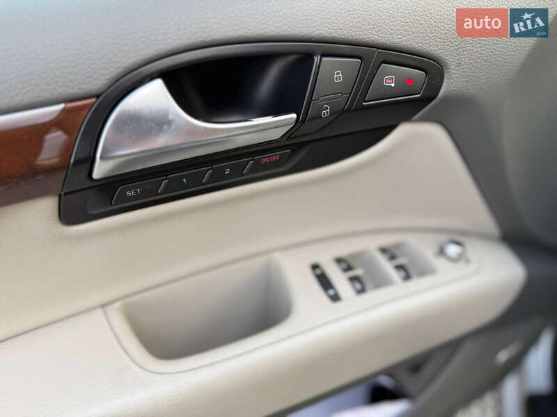 Внедорожник / Кроссовер Audi Q7 2012 в Тернополе