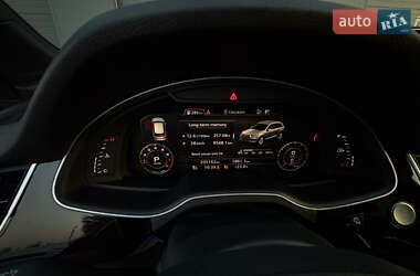 Внедорожник / Кроссовер Audi Q7 2017 в 
