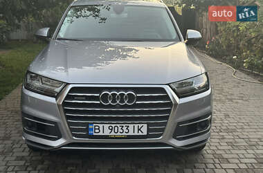 Внедорожник / Кроссовер Audi Q7 2016 в Полтаве