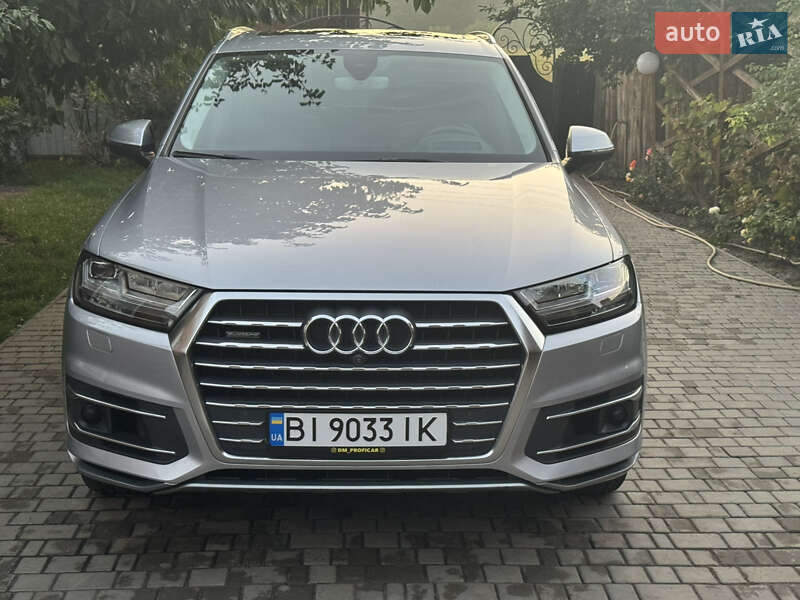 Audi Q7 2016