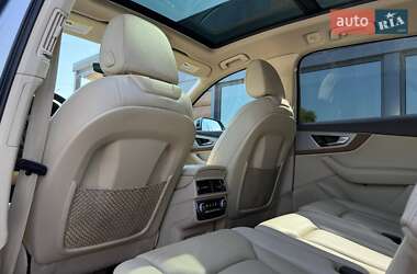 Внедорожник / Кроссовер Audi Q7 2017 в 