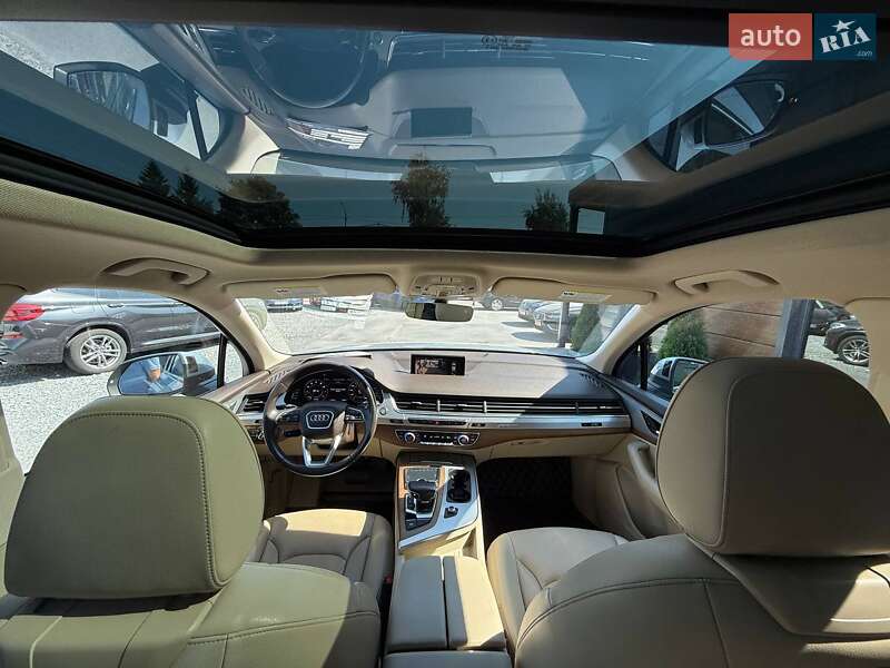 Внедорожник / Кроссовер Audi Q7 2017 в Ровно