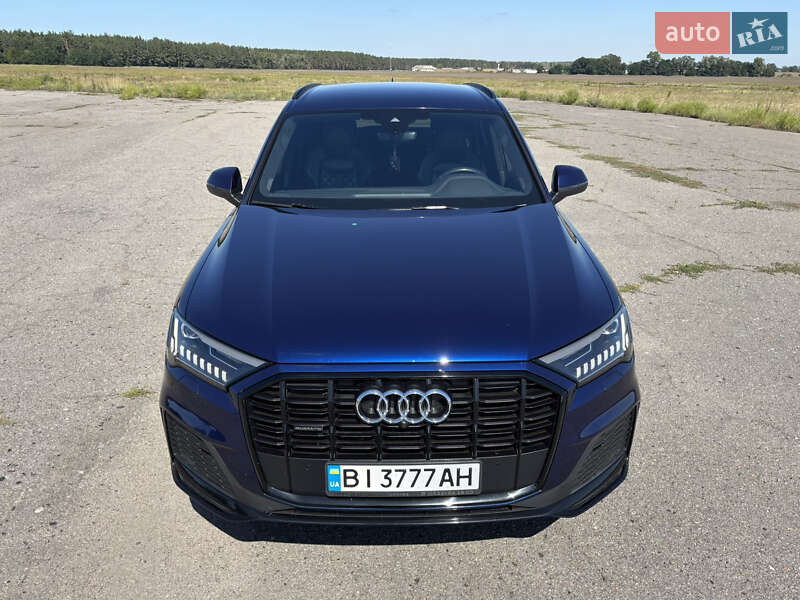Позашляховик / Кросовер Audi Q7 2021 в Полтаві