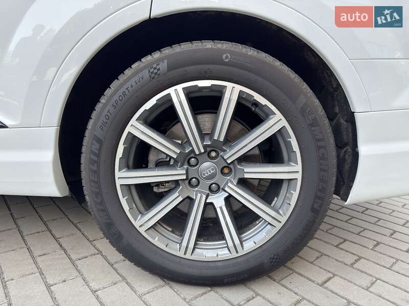 Позашляховик / Кросовер Audi Q7 2016 в Луцьку фото 39 Позашляховик / Кросовер Audi Q7 2016 в Луцьку
