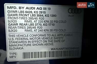Позашляховик / Кросовер Audi Q7 2019 в 