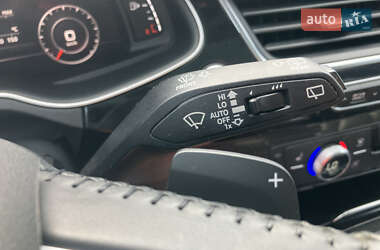 Внедорожник / Кроссовер Audi Q7 2016 в 