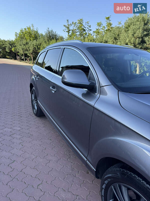 Позашляховик / Кросовер Audi Q7 2011 в Чернівцях фото 5 Позашляховик / Кросовер Audi Q7 2011 в Чернівцях
