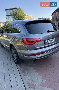 Внедорожник / Кроссовер Audi Q7 2011 в 