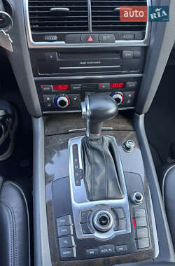Внедорожник / Кроссовер Audi Q7 2011 в 