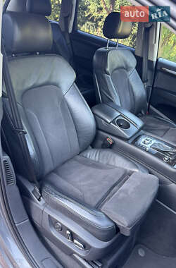 Внедорожник / Кроссовер Audi Q7 2011 в 