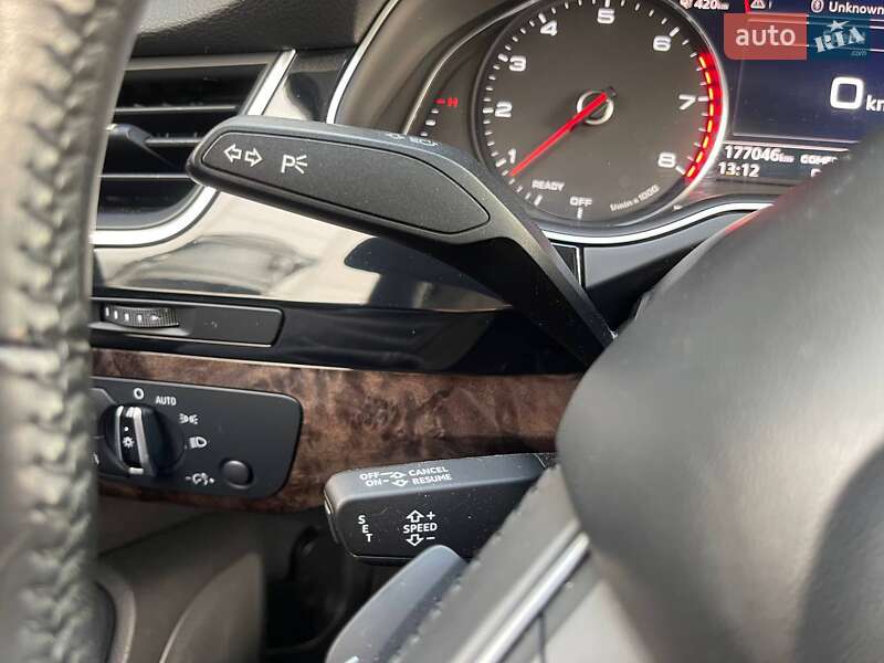 Позашляховик / Кросовер Audi Q7 2016 в Києві