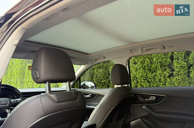 Позашляховик / Кросовер Audi Q7 2020 в 