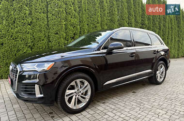 Позашляховик / Кросовер Audi Q7 2020 в 
