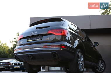 Позашляховик / Кросовер Audi Q7 2015 в  фото 47 Позашляховик / Кросовер Audi Q7 2015 в