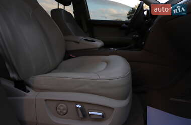 Позашляховик / Кросовер Audi Q7 2015 в  фото 57 Позашляховик / Кросовер Audi Q7 2015 в