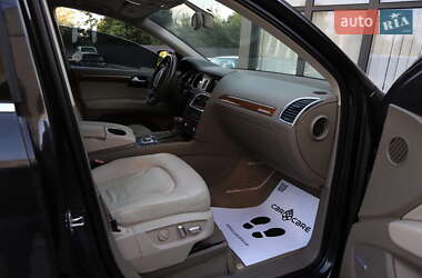 Позашляховик / Кросовер Audi Q7 2015 в  фото 61 Позашляховик / Кросовер Audi Q7 2015 в