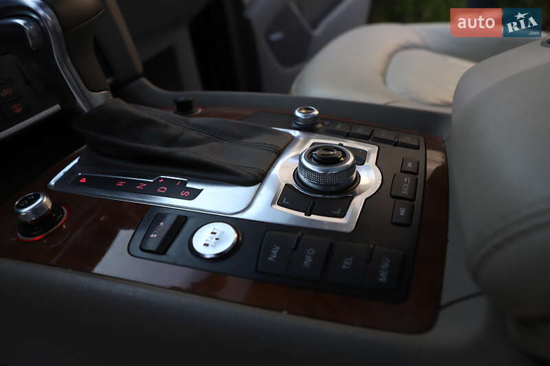 Внедорожник / Кроссовер Audi Q7 2015 в Дрогобыче фото 75 Внедорожник / Кроссовер Audi Q7 2015 в Дрогобыче