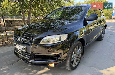 Позашляховик / Кросовер Audi Q7 2007 в 