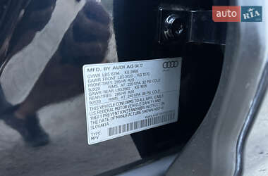 Позашляховик / Кросовер Audi Q7 2017 в 
