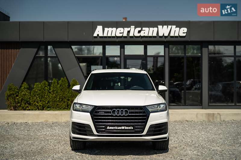 Внедорожник / Кроссовер Audi Q7 2017 в Черновцах