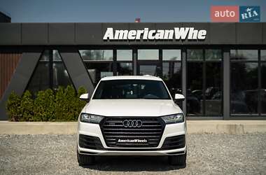 Позашляховик / Кросовер Audi Q7 2017 в 