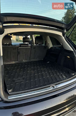 Внедорожник / Кроссовер Audi Q7 2013 в 