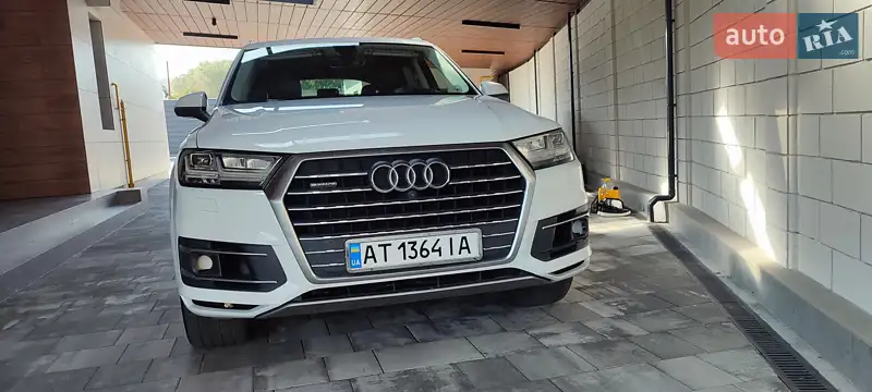 Audi Q7 2017 VIN WA1VAAF73JD017053 фото оголошення 10 з 54