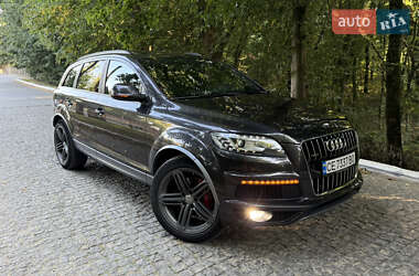 Позашляховик / Кросовер Audi Q7 2012 в 