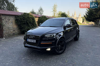 Позашляховик / Кросовер Audi Q7 2012 в 