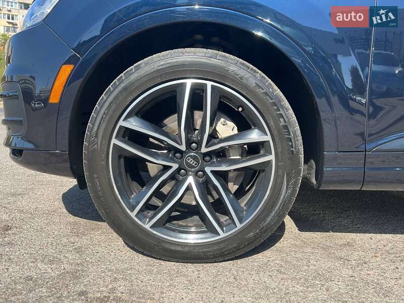 Позашляховик / Кросовер Audi Q7 2016 в Одесі фото 13 Позашляховик / Кросовер Audi Q7 2016 в Одесі