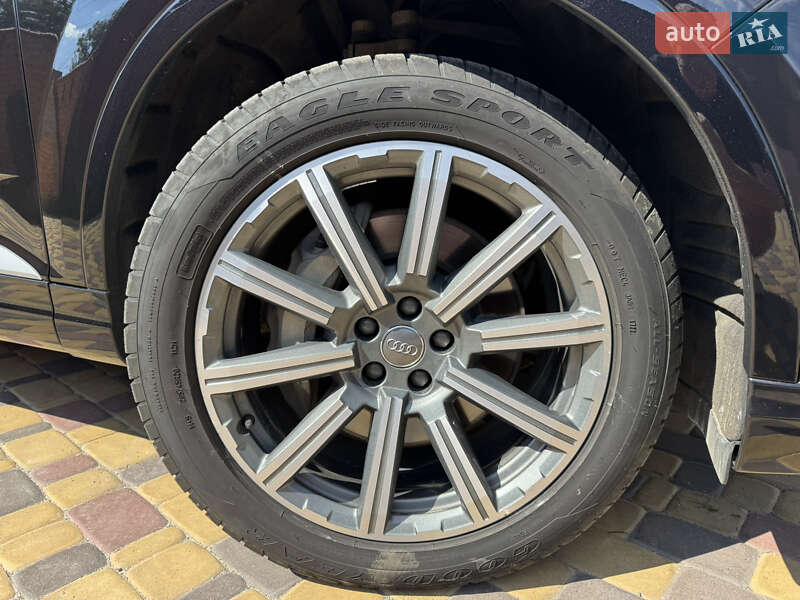 Внедорожник / Кроссовер Audi Q7 2018 в Харькове