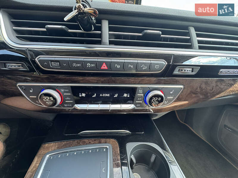 Позашляховик / Кросовер Audi Q7 2018 в Харкові