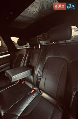 Внедорожник / Кроссовер Audi Q7 2010 в 