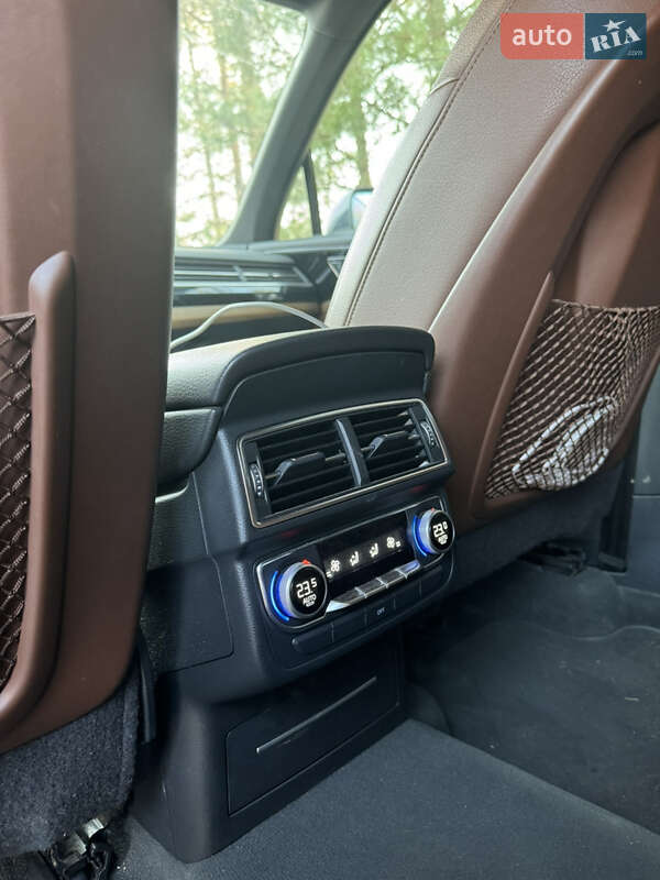 Внедорожник / Кроссовер Audi Q7 2017 в Рокитном