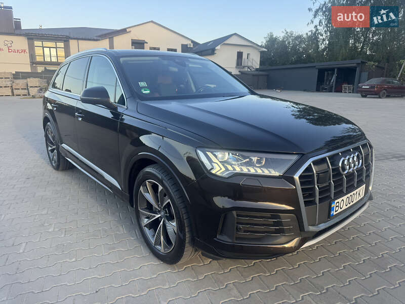 Внедорожник / Кроссовер Audi Q7 2023 в 