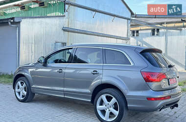 Позашляховик / Кросовер Audi Q7 2012 в 