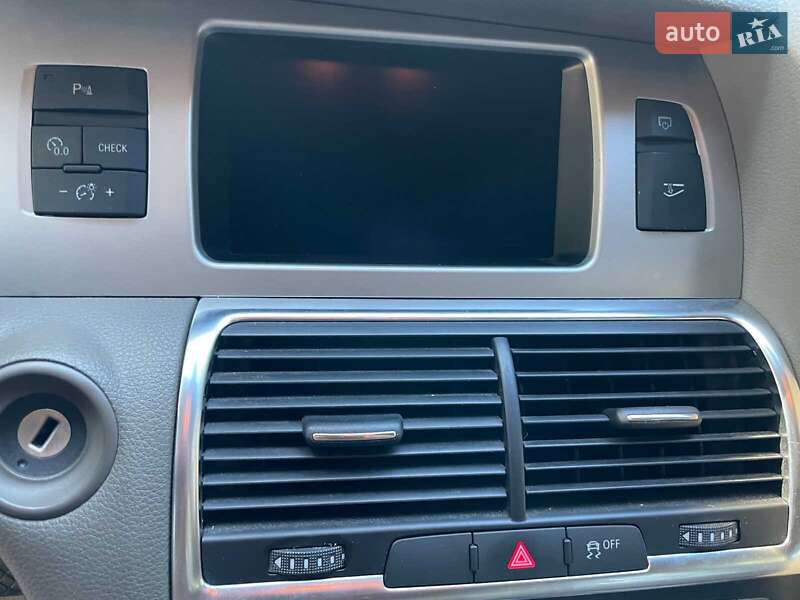 Позашляховик / Кросовер Audi Q7 2010 в Києві фото 33 Позашляховик / Кросовер Audi Q7 2010 в Києві