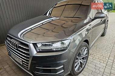 Позашляховик / Кросовер Audi Q7 2018 в Дніпрі
