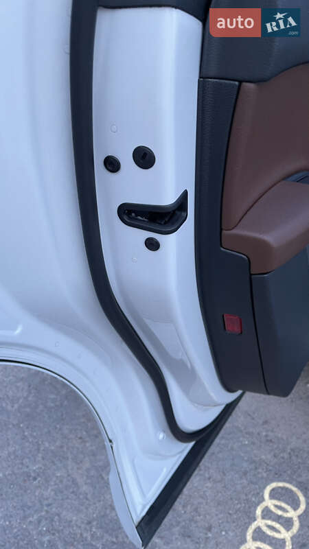 Позашляховик / Кросовер Audi Q7 2019 в Тернополі