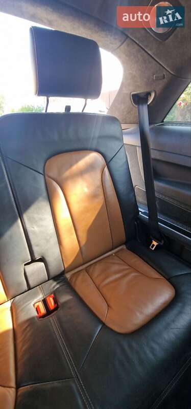 Позашляховик / Кросовер Audi Q7 2009 в Києві