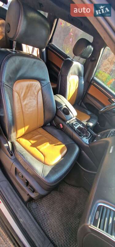 Позашляховик / Кросовер Audi Q7 2009 в Києві