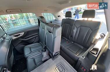 Внедорожник / Кроссовер Audi Q7 2018 в 