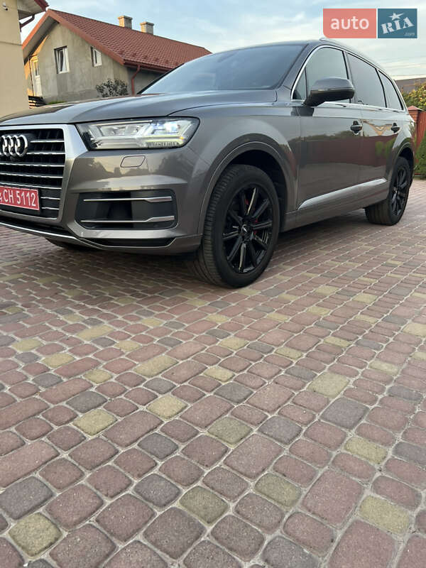 Внедорожник / Кроссовер Audi Q7 2016 в Львове